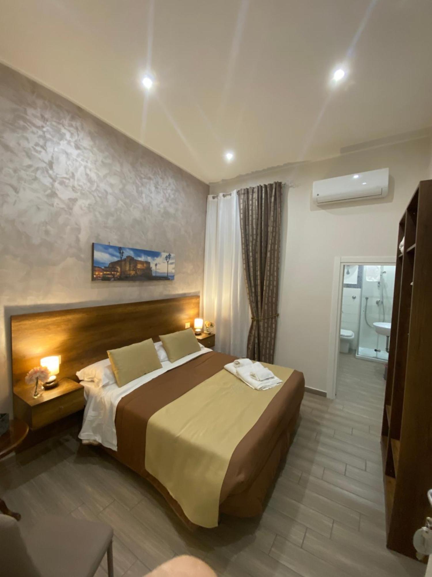 La Dimora Dei Borboni Bed & Breakfast Naples Exterior photo
